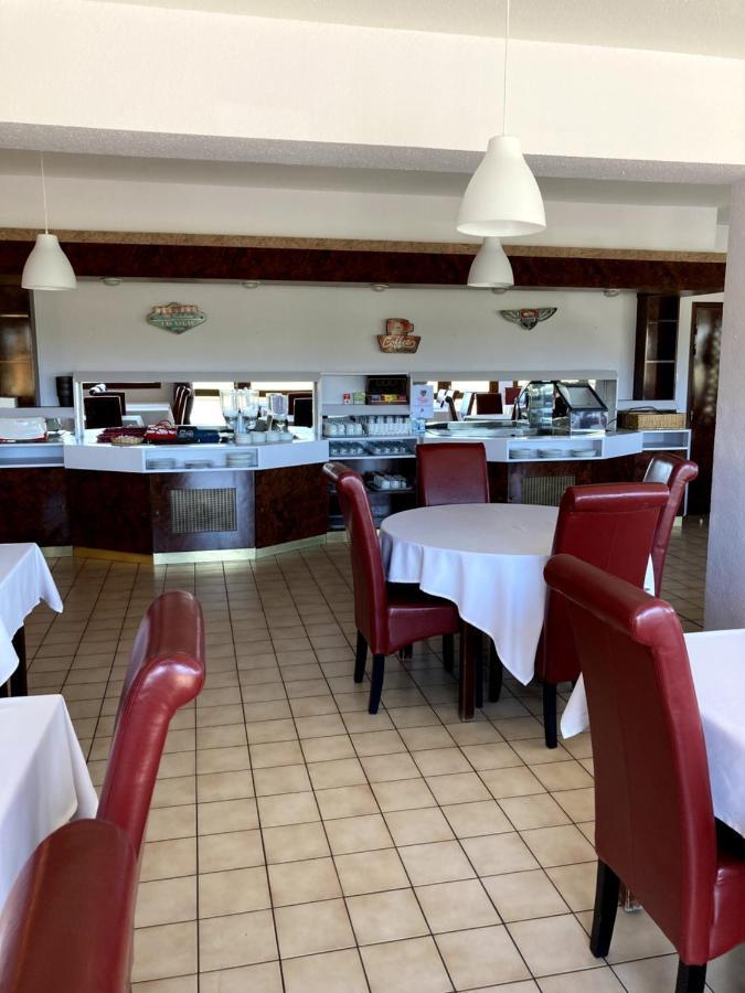 Brit Hotel Essentiel Moulins Avermes Εξωτερικό φωτογραφία