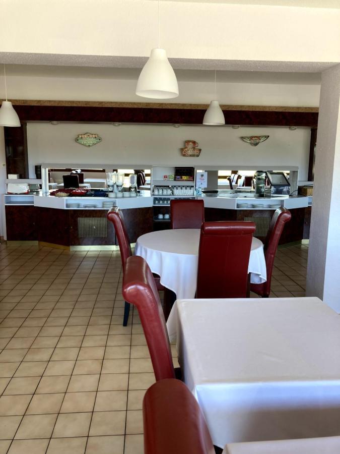 Brit Hotel Essentiel Moulins Avermes Εξωτερικό φωτογραφία