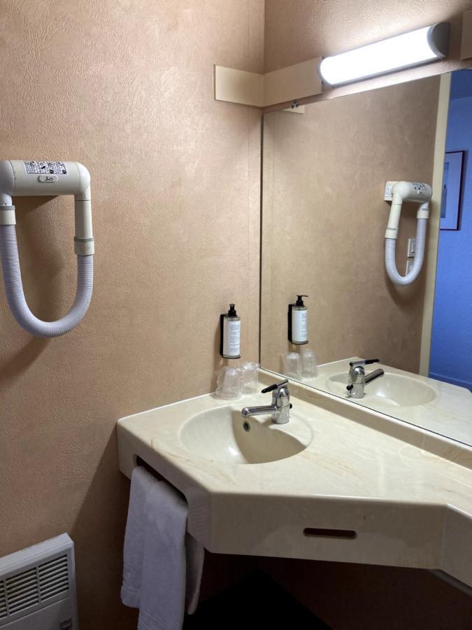 Brit Hotel Essentiel Moulins Avermes Εξωτερικό φωτογραφία