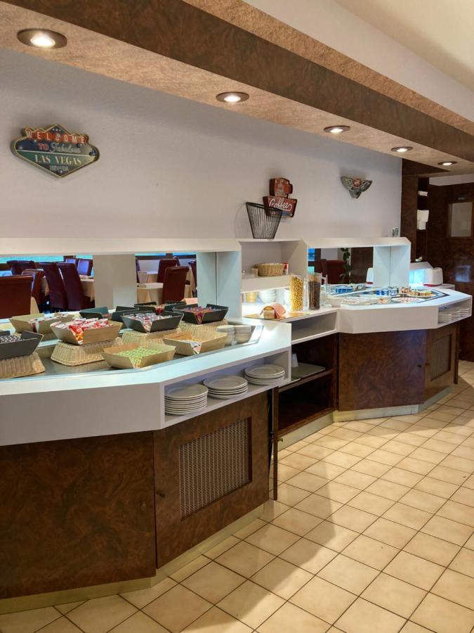 Brit Hotel Essentiel Moulins Avermes Εξωτερικό φωτογραφία