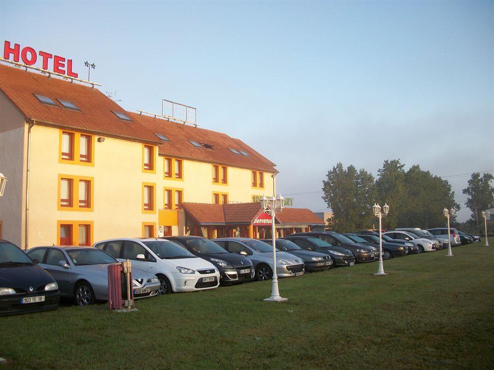 Brit Hotel Essentiel Moulins Avermes Εξωτερικό φωτογραφία