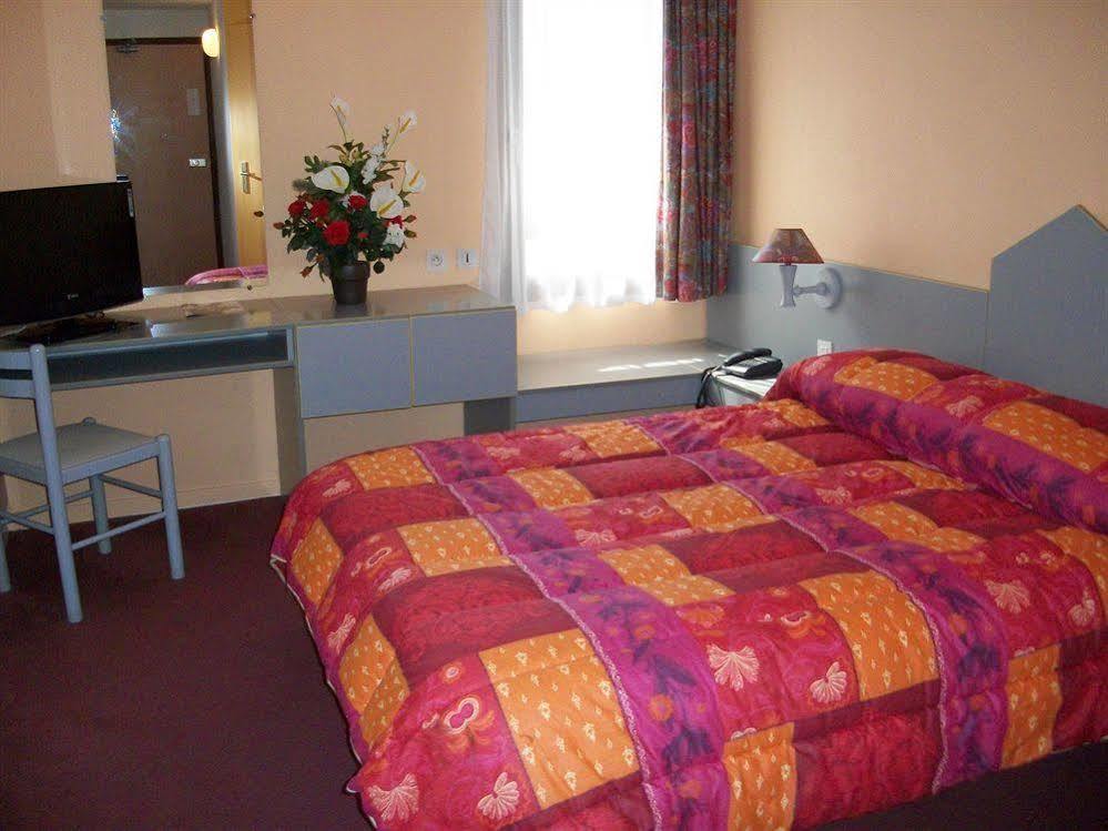 Brit Hotel Essentiel Moulins Avermes Εξωτερικό φωτογραφία