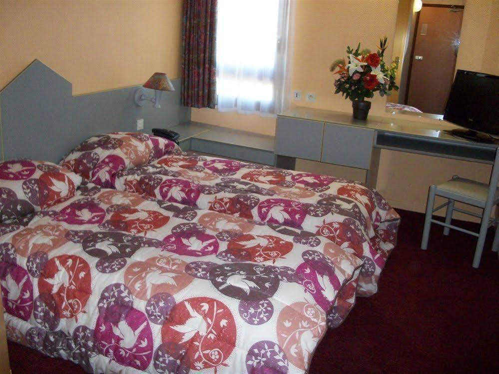 Brit Hotel Essentiel Moulins Avermes Εξωτερικό φωτογραφία